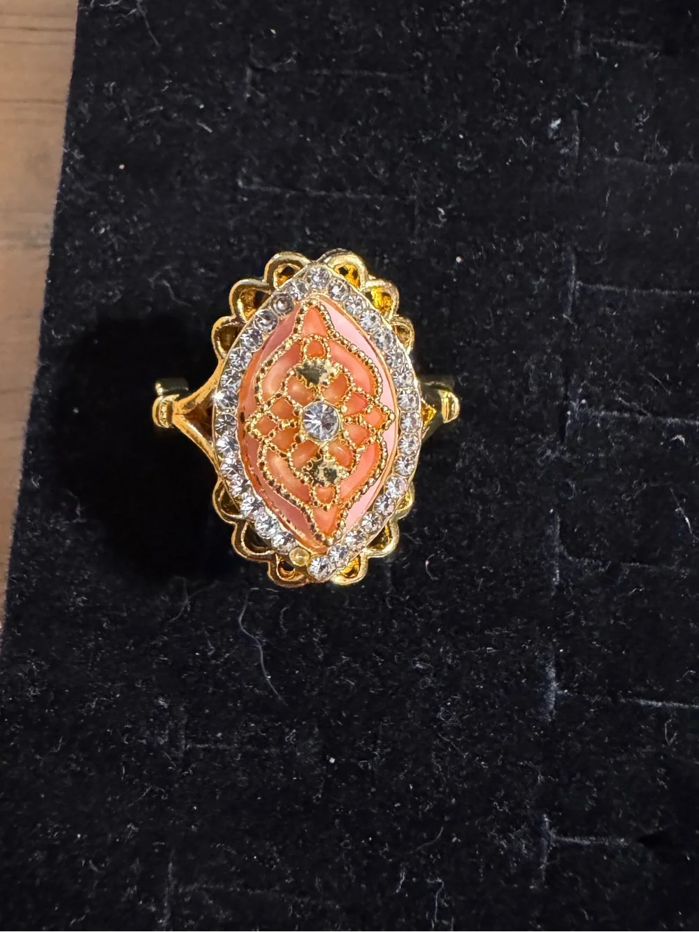 Gold Tone Pink Accent Rhinestone Fashion Ring